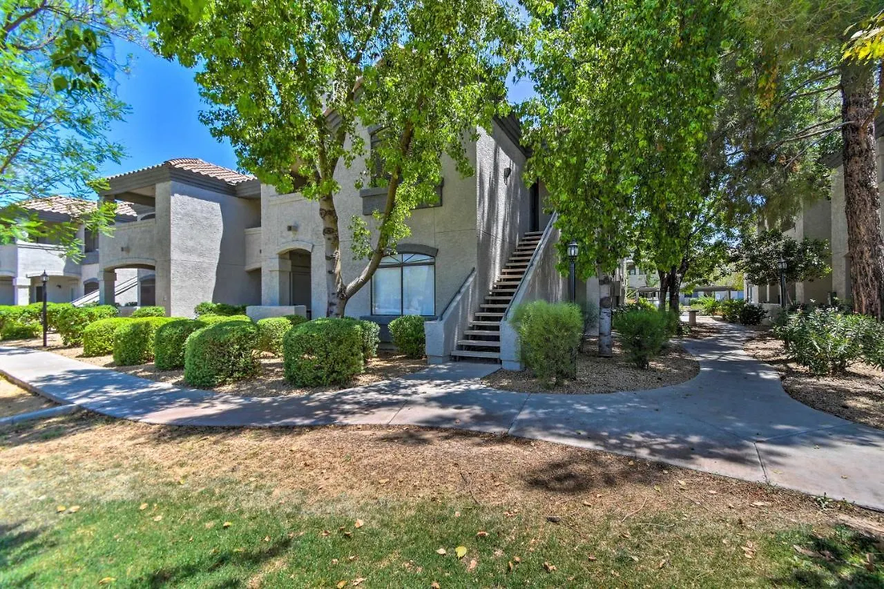 Resort-Style Scottsdale Condo - Pet Friendly! USA